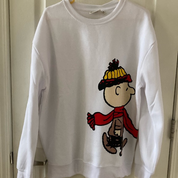 New Peanuts Aeropostale Snoopy Scarf Charlie Brown Sweatshirt - Picture 1 of 4